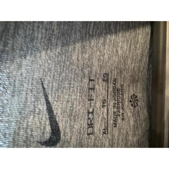 Nike Dri-FIT Long Sleeve Quarter Zip Pullover XL - Picture 3 of 4